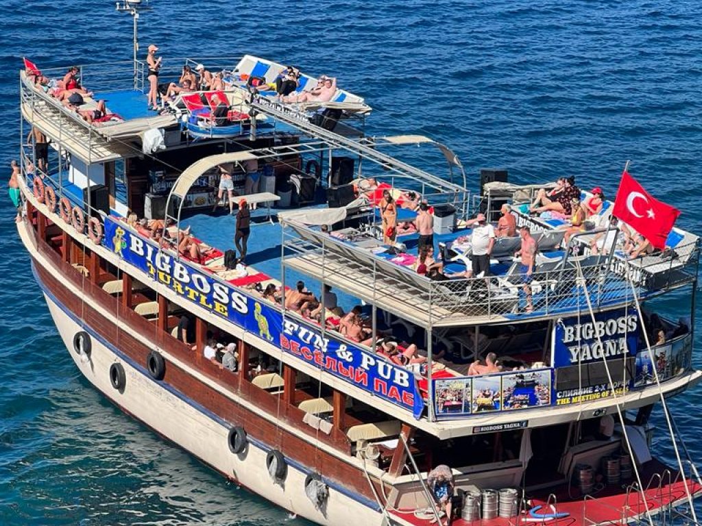 MARMARİS BIG BOSS YAGNA BOAT TRIP